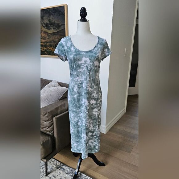 💝Short sleeve cottony midi crew neck short sleeve dress - Picture 1 of 5